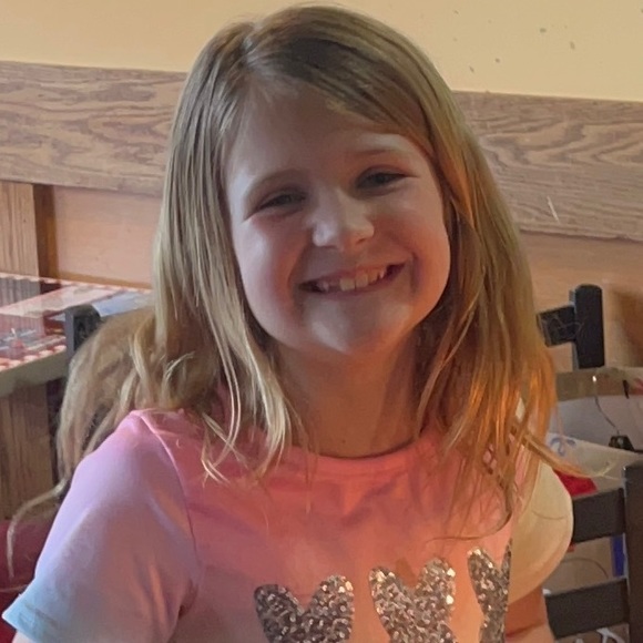 Meet your Posher, Gail - Picture 3 of 5